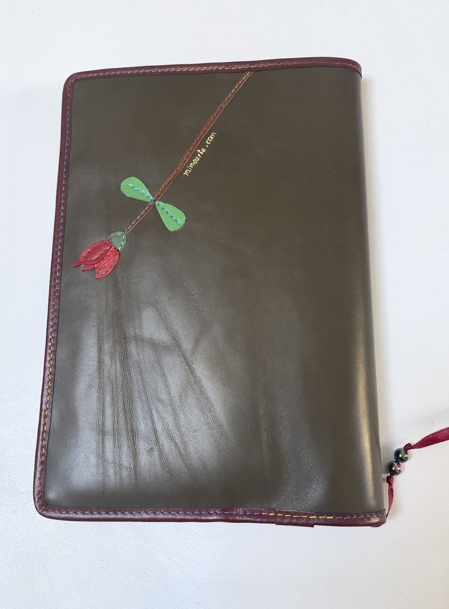 Capa  de proteção de livros em pele