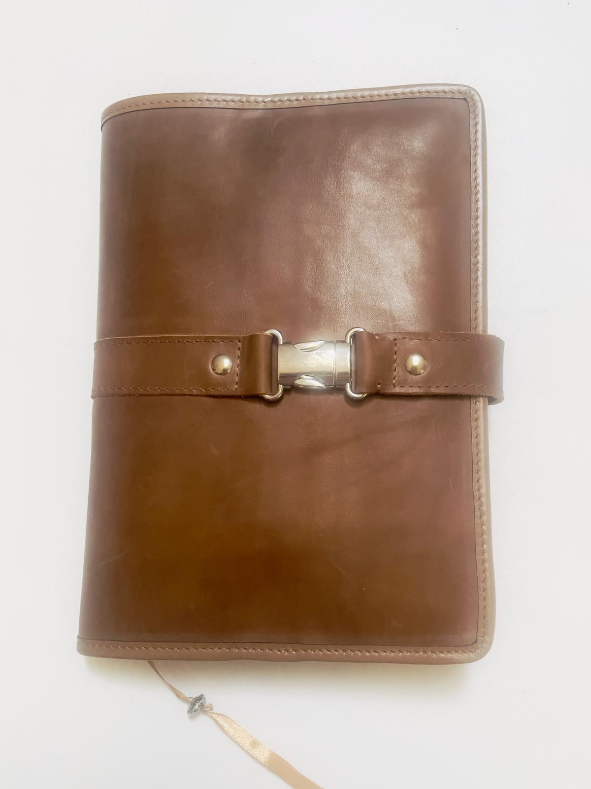 Porta Agenda A5 em Pele